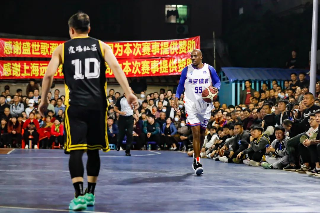 西蒙尼：球队客场应表现更具冲击力，对阵埃因霍温需全力以赴（西蒙尼：客场必须更具冲击力，面对埃因霍温要全力以赴）