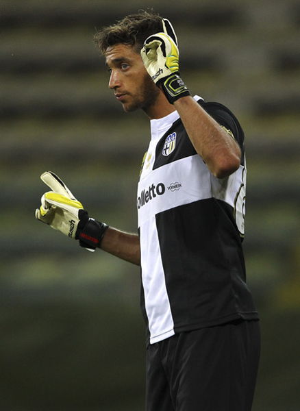 981分钟，卡雷拉斯本赛季出场时间为皇马非门将球员最多（皇马本季非门将出场时间榜：卡雷拉斯以981分钟领跑）