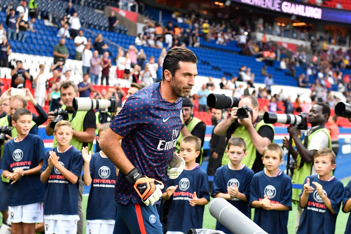 一家俱乐部，两支精英球队，亨利和珍·比蒂为您解读阿森纳的一切（同一徽章下的双雄，亨利与珍·比蒂全面解读阿森纳）