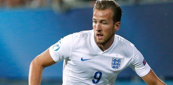 23.34岁，巴萨客战赫罗纳首发平均年龄创队史95年来最低纪录（巴萨客战赫罗纳首发平均年龄仅23.34岁，创队史近95年最低纪录）