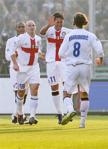 电讯报：萨拉赫吸引多家沙特俱乐部关注，预计下个月正式报价（电讯报：多家沙特球队有意萨拉赫，预计下月递交正式报价）