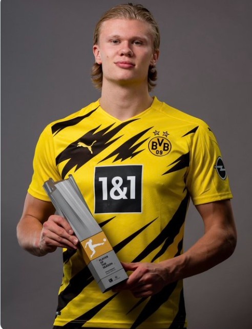 多名记者：瓜迪奥拉因个人原因缺席曼城vs水晶宫发布会（多位记者：瓜迪奥拉因个人事务缺席曼城对阵水晶宫新闻发布会）