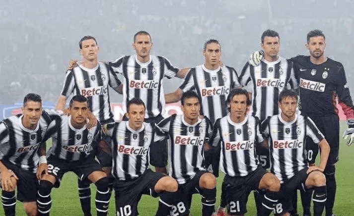 日职联半场：植中朝日、拉唐破门，横滨水手1-1大阪樱花（J1半场：植中朝日与拉唐先后建功，横滨水手暂1-1大阪樱花）