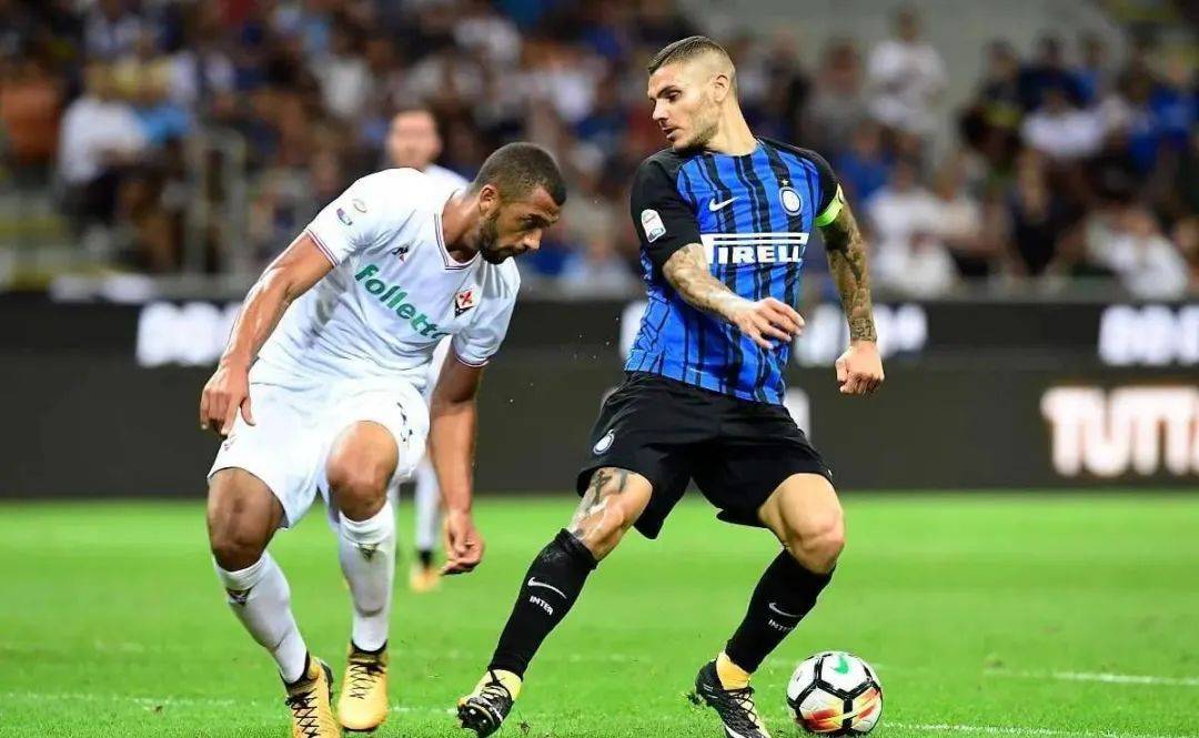 AC米兰在意大利杯负于拉齐奥，终结13场不败，放弃杯赛以专注意甲，凸显战略调整。（AC米兰意杯不敌拉齐奥，13场不败告终，弃杯专攻意甲显战略转向）