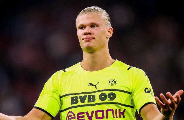 小法：我吃着爆米花看阿森纳vs拜仁，这场比赛能学到很多东西（小法：一边吃爆米花看阿森纳对阵拜仁，这场球能学到不少）